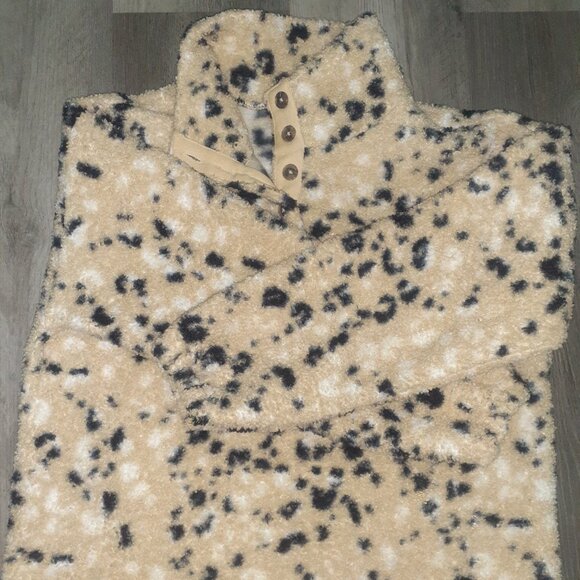 CHEETAH Print Fleece button up Sweater - Picture 1 of 8